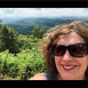 Meet your Posher, Cathi